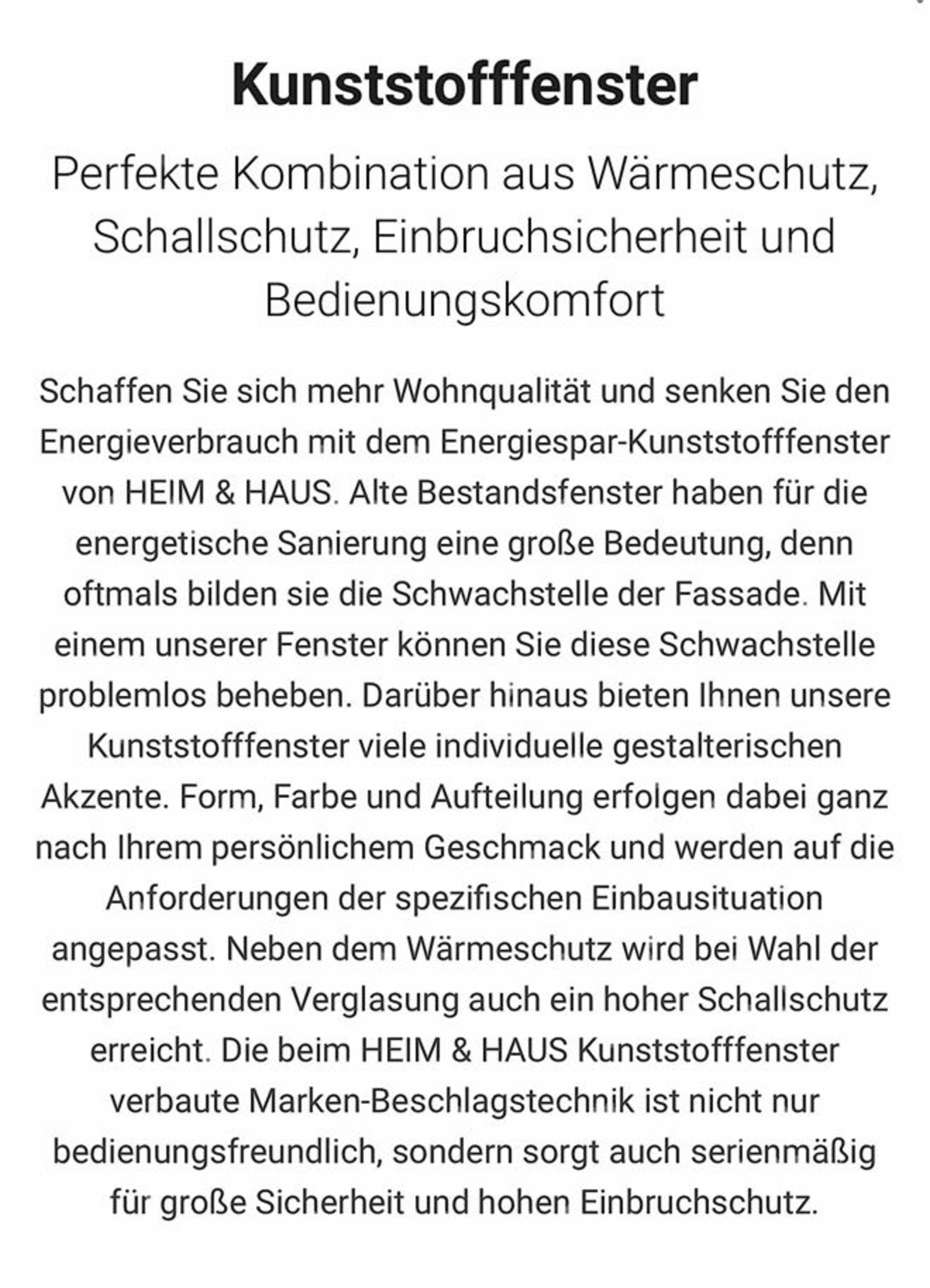 Zwei große weiße Kunststofffenster mit Blick in einen hellen Flur